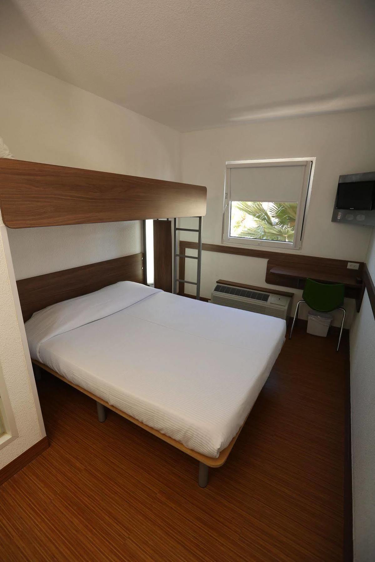 Hotel Hi! Santa Catarina Santa Catarina  エクステリア 写真
